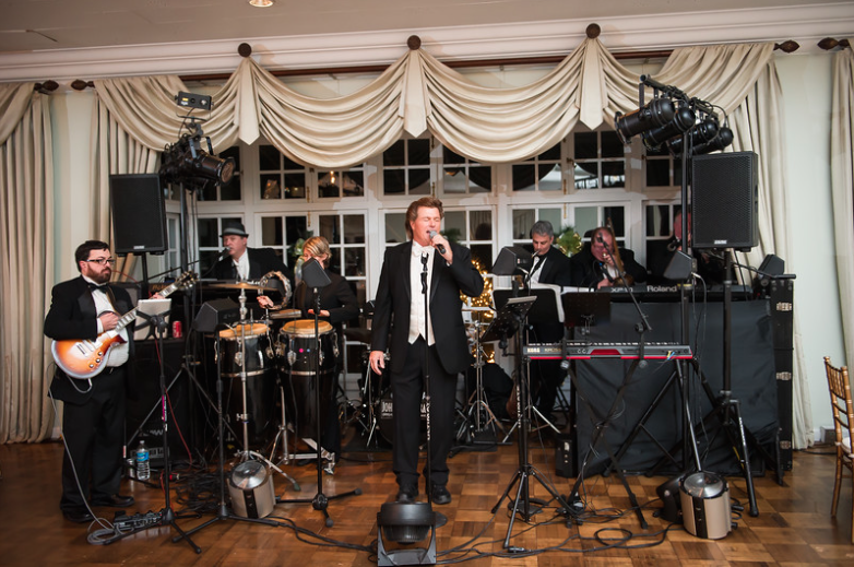 Longue Vue Club Wedding Reception: Singer and Band